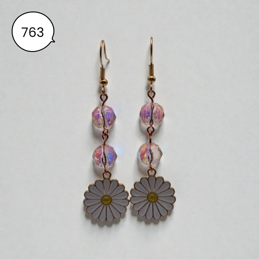 Daisy Flower Dangle Earrings with Crystal Beads – Handmade Floral Jewelry